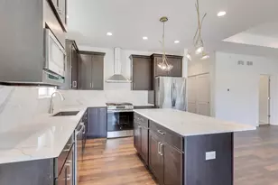 898 N Quentin Rd, Palatine, IL 60067 - Photo 10