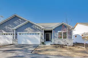 898 N Quentin Rd, Palatine, IL 60067 - Photo 1