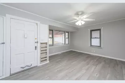 510 Forest Glen Drive, Round Lake Park, IL 60073 - Photo 6