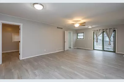 510 Forest Glen Drive, Round Lake Park, IL 60073 - Photo 14