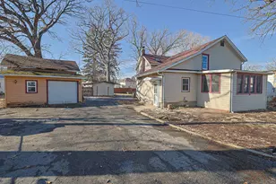 1408 E Washington St, Joliet, IL 60433 - Photo 4