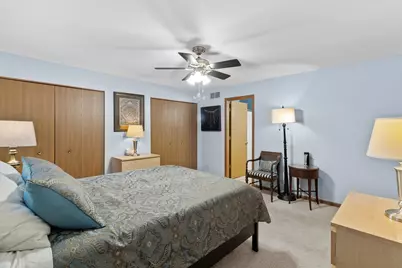 1017 Brookdale Drive, Carpentersville, IL 60110 - Photo 18