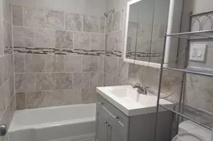 1340 N Main St, Wheaton, IL 60187 - Photo 8
