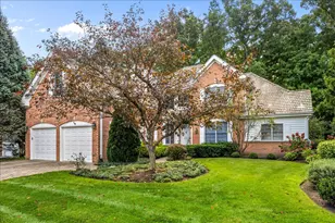 1685 Cornell Ct, Lake Forest, IL 60045 - Photo 1