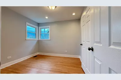 1345 N Latrobe Avenue, Chicago, IL 60651 - Photo 14