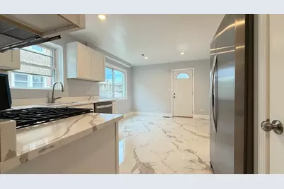 1345 N Latrobe Avenue, Chicago, IL 60651 - Photo 18