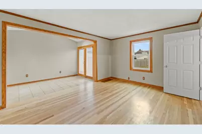 419 Theodore Street, Loves Park, IL 61111 - Photo 6