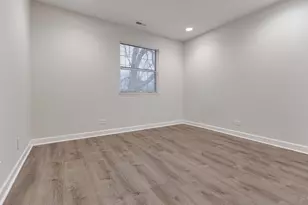 537 E Shag Bark Ln, Streamwood, IL 60107 - Photo 14