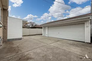 4937 N Sayre Ave, Chicago, IL 60656 - Photo 44