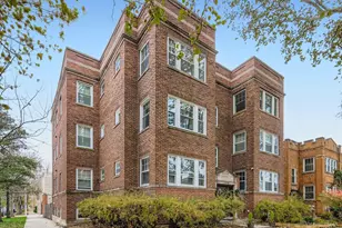 5704 N Artesian Ave, Chicago, IL 60659 - Photo 2