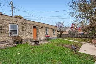 5704 N Artesian Ave, Chicago, IL 60659 - Photo 22