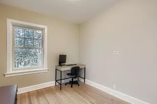 5704 N Artesian Ave, Chicago, IL 60659 - Photo 18