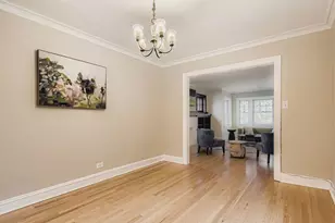 5704 N Artesian Ave, Chicago, IL 60659 - Photo 8