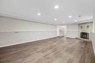 [Address not provided], Wilmette, IL 60091 - Photo 12