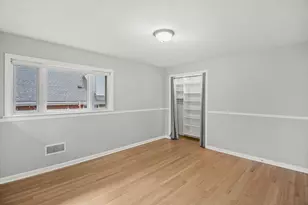 [Address not provided], Wilmette, IL 60091 - Photo 26