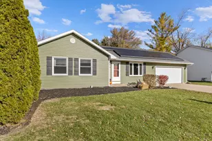 93 W Benson Ave, Cortland, IL 60112 - Photo 2