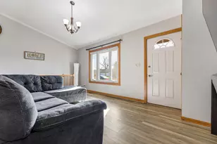 93 W Benson Ave, Cortland, IL 60112 - Photo 4