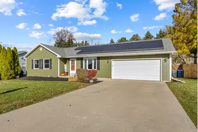 93 W Benson Avenue, Cortland, IL 60112 - Photo 1