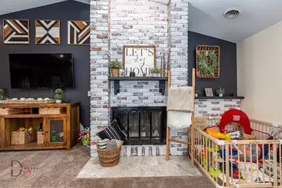 204 N Woodland Avenue, Oglesby, IL 61348 - Photo 6