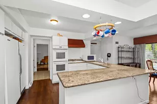 28 Plymouth Ct, Lincolnshire, IL 60069 - Photo 8