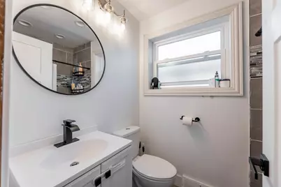 5105 S Mobile Avenue, Chicago, IL 60638 - Photo 12