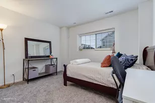 574 Spring Leaf Dr, Joliet, IL 60431 - Photo 32