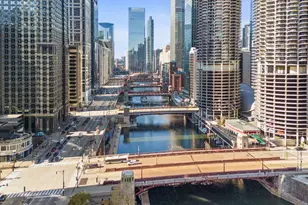 300 N State St, Chicago, IL 60654 - Photo 28