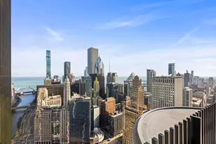 300 N State St, Chicago, IL 60654 - Photo 24