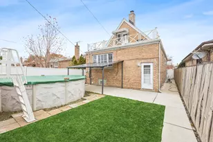3905 W 68th Pl, Chicago, IL 60629 - Photo 22