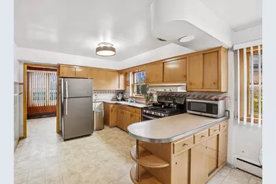 3905 W 68th Place, Chicago, IL 60629 - Photo 6