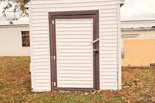 106 S Main St, Lostant, IL 61334 - Photo 18