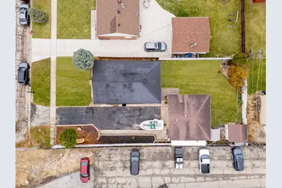 7656 W 80th Place, Bridgeview, IL 60455 - Photo 32