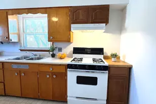 1915 Seymour Ave, North Chicago, IL 60064 - Photo 6