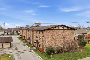 3821 W 123rd St, Alsip, IL 60803 - Photo 2