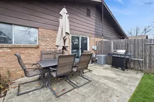 1220 Fulton Dr, Streamwood, IL 60107 - Photo 18