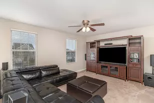 2643 McLellan Blvd, Yorkville, IL 60560 - Photo 12