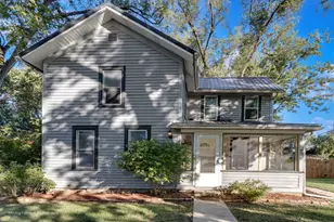 208 W Sycamore St, Millington, IL 60537 - Photo 2