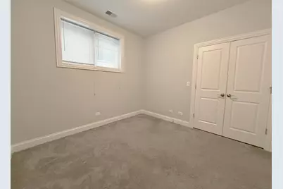 5512 W Higgins Avenue #1E, Chicago, IL 60630 - Photo 16