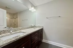 5512 W Higgins Ave, Chicago, IL 60630 - Photo 12