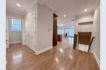 5512 W Higgins Avenue #1E, Chicago, IL 60630 - Photo 6