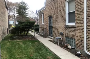 9715 S Dobson Ave, Chicago, IL 60628 - Photo 2
