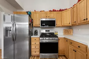 1310 Harvest Dr, Crest Hill, IL 60403 - Photo 6