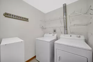 18065 Harwood Ave, Homewood, IL 60430 - Photo 24