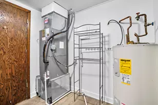 22509 Pleasant Dr, Richton Park, IL 60471 - Photo 10