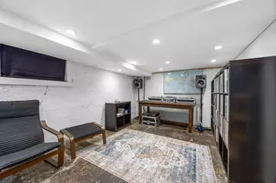 9201 S 52nd Ave, Oak Lawn, IL 60453 - Photo 22