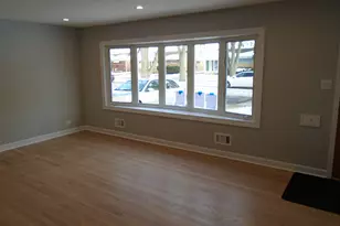 8258 N Octavia Ave, Niles, IL 60714 - Photo 10