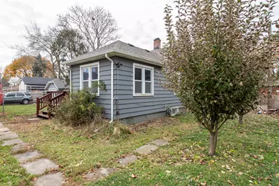 132 Dorchester Court, Waukegan, IL 60085 - Photo 2