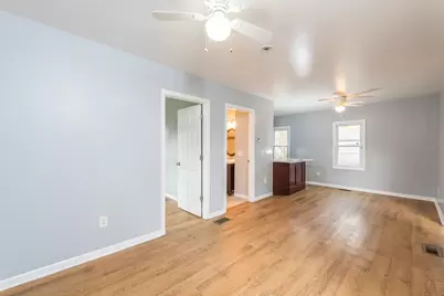 132 Dorchester Court, Waukegan, IL 60085 - Photo 6