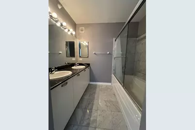 635 N Dearborn Street #2003, Chicago, IL 60654 - Photo 12