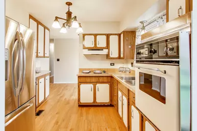 400 Landmeier Road, Elk Grove Village, IL 60007 - Photo 12